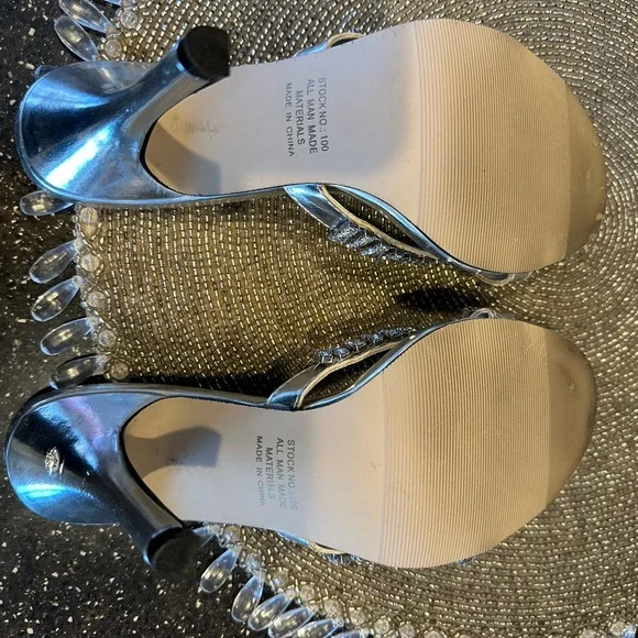 Stylish Silver Stiletto Heels - Picture 4 of 4